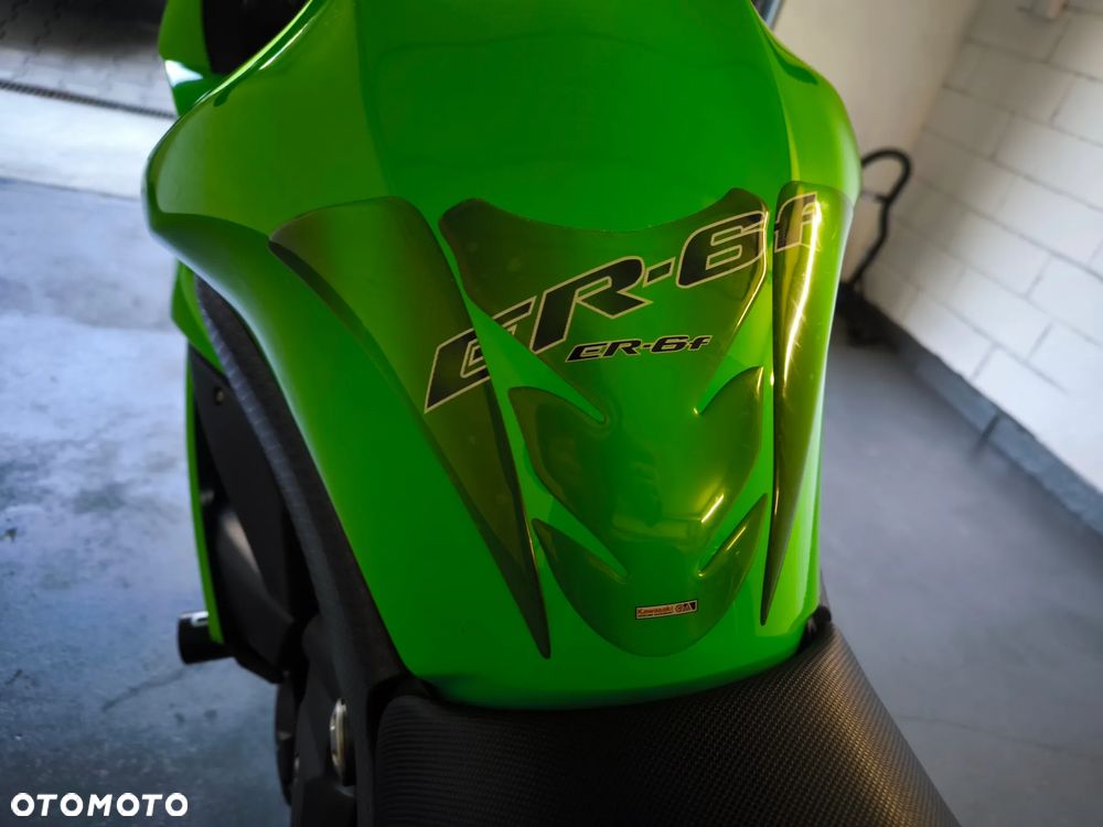 Kawasaki ER - 28