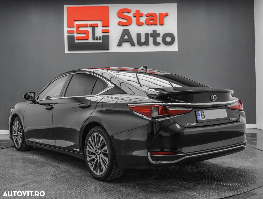 Lexus Seria ES 300h 2.5 TNGA HV 25H- 4X2 CVT Executive - 4