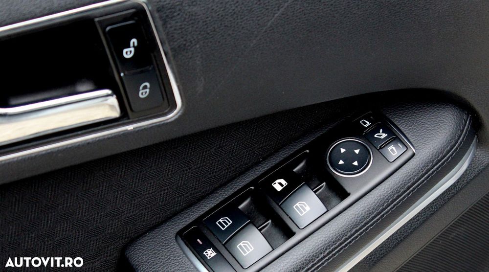 Mercedes-Benz E - 16