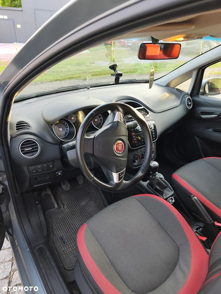 Fiat Punto 2013 photo 5