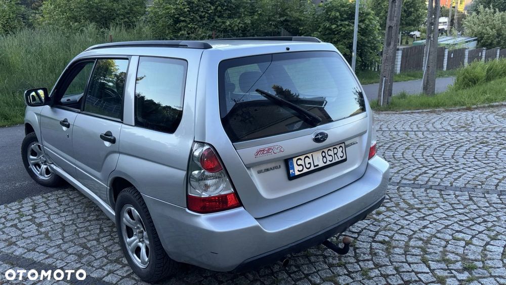 Subaru Forester 2.0 XA TRE - 2