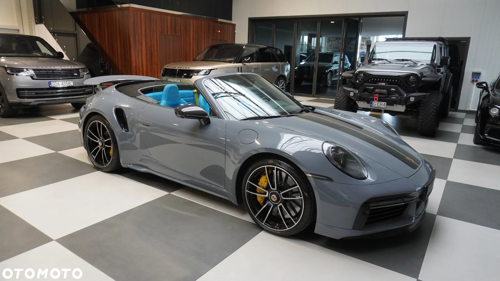 Porsche 911 Carrera Turbo S Cabrio - 2