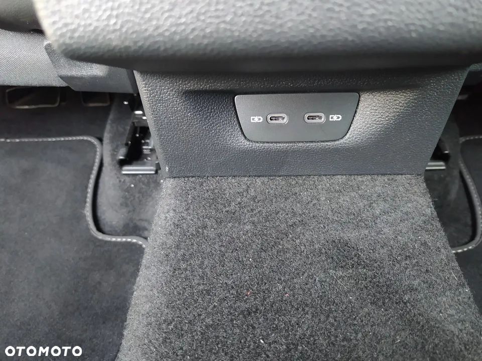 Volkswagen Golf - 29