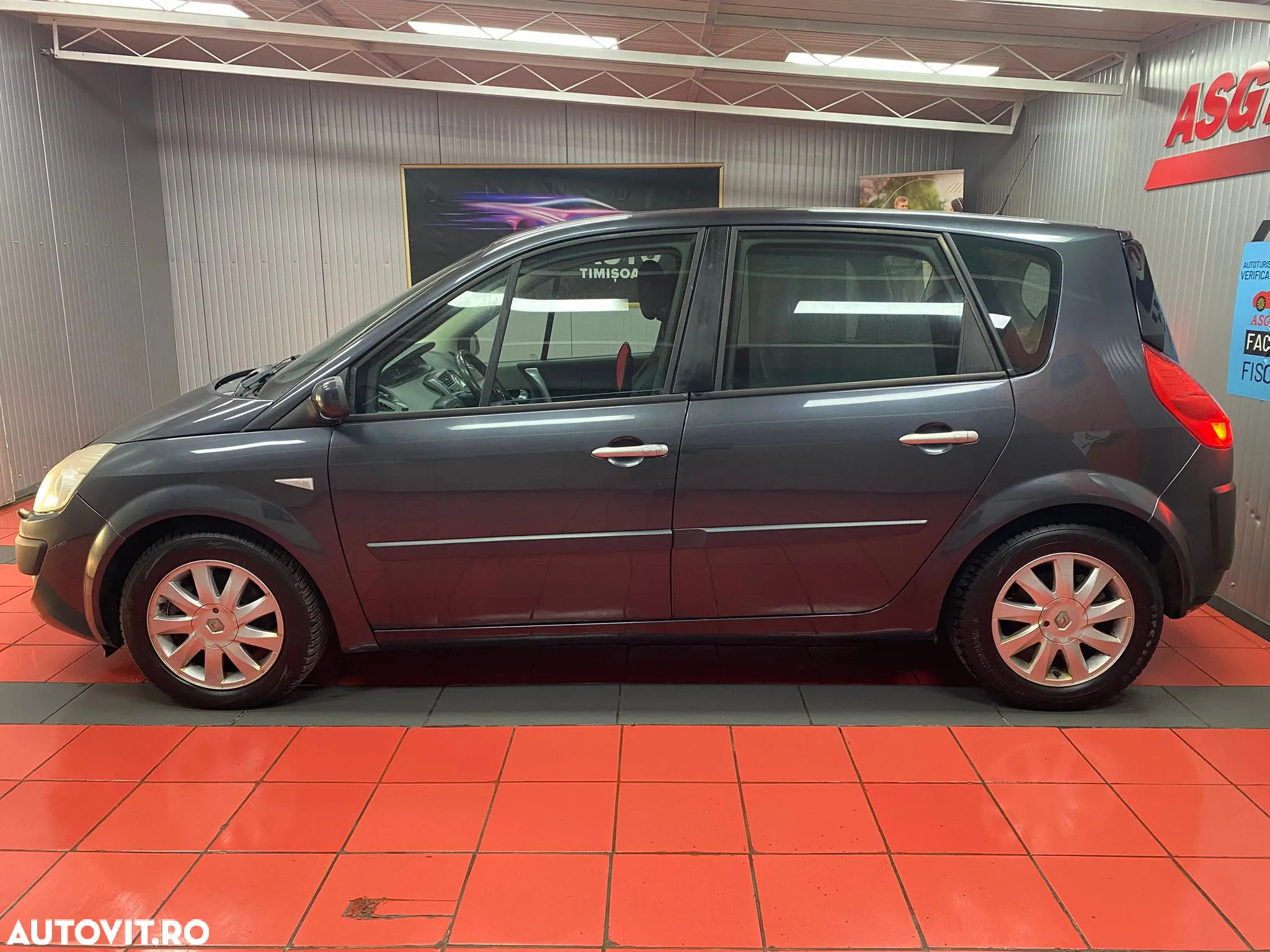 Renault Scenic - 20