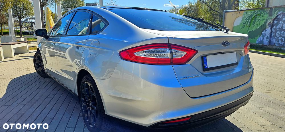 Ford Mondeo 1.5 EcoBoost Ambiente Plus - 4