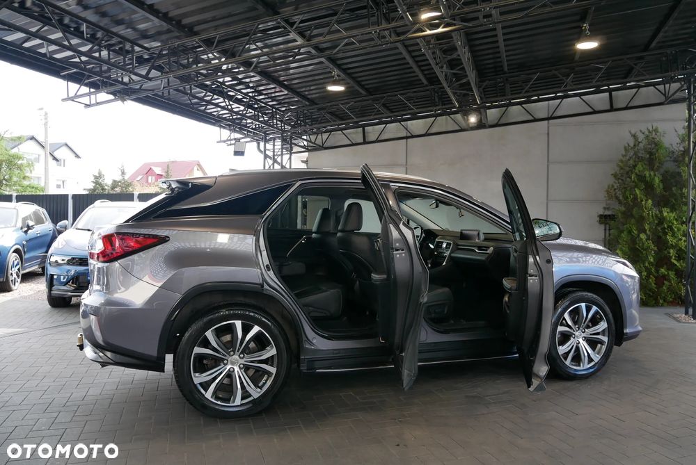 Lexus RX - 7