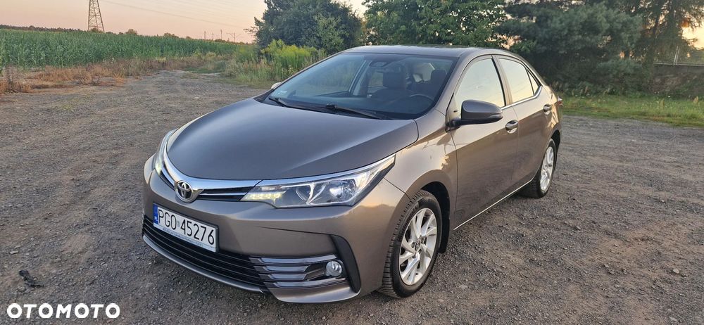 Toyota Corolla 1.6 Comfort - 1