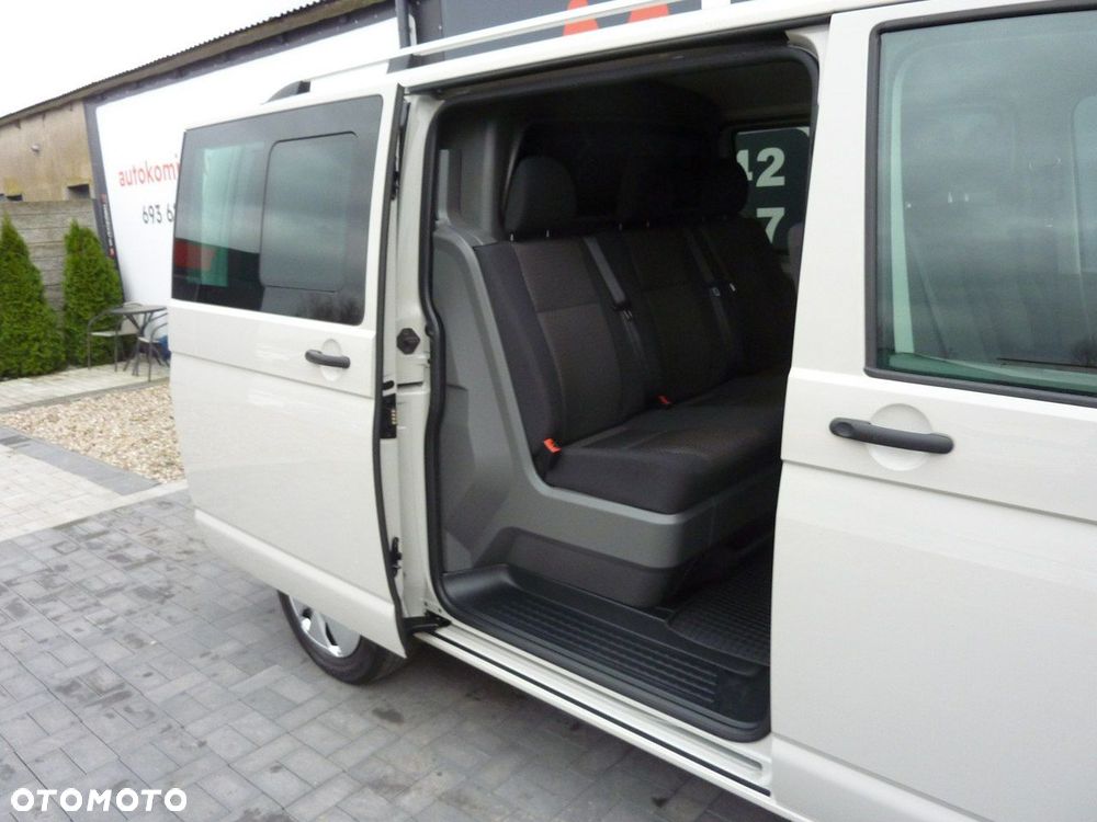 Volkswagen Transporter - 17