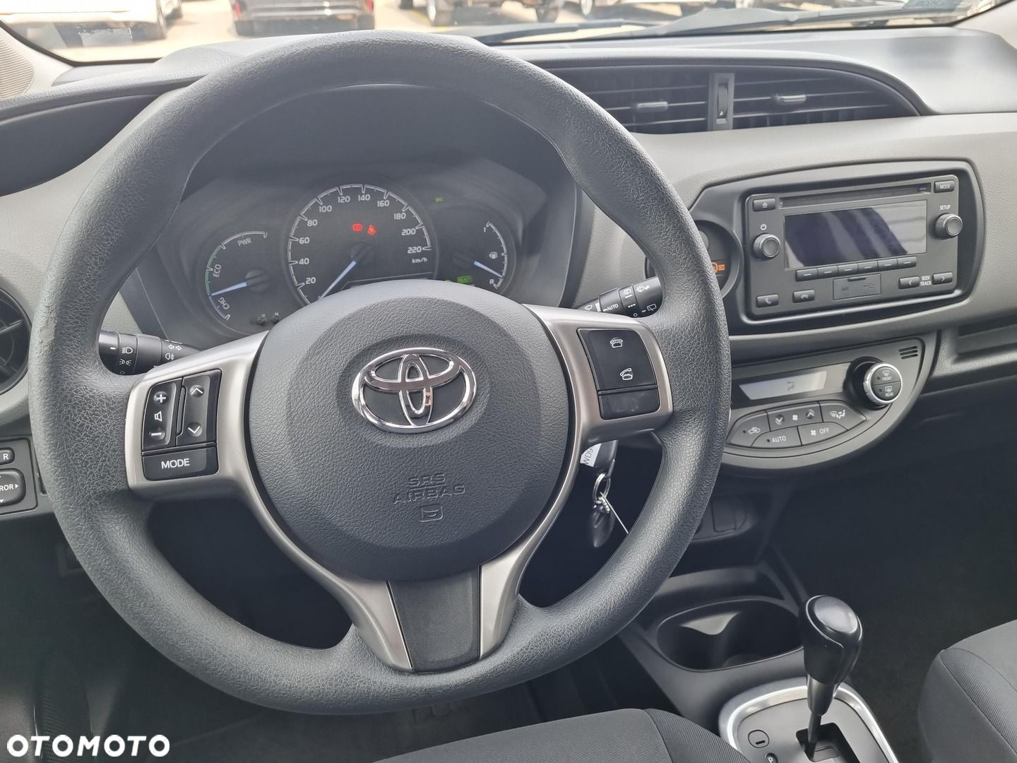 Toyota Yaris - 15
