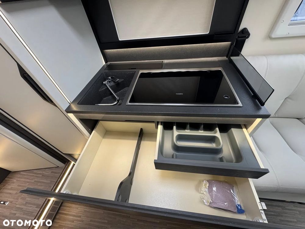 Mobilvetta Kea Kompakt 64 - 2,15 cm, 140 KM automat - 16