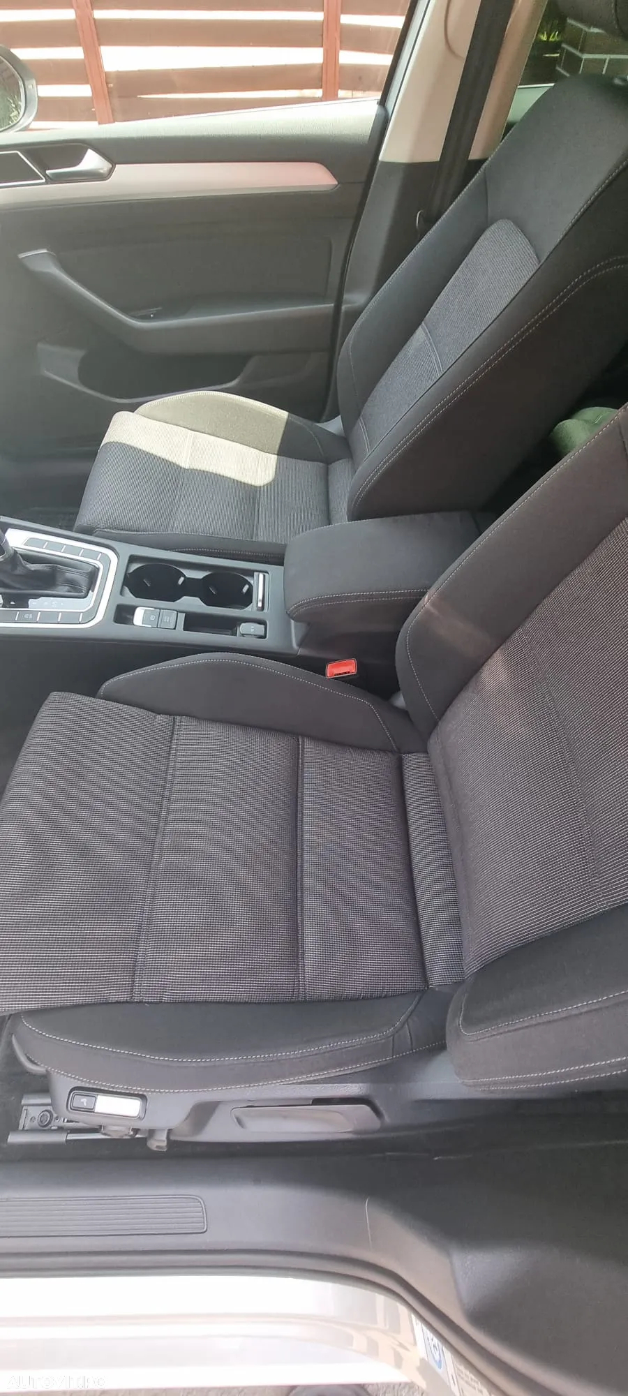 Volkswagen Passat Variant 2.0 TDI DSG (BlueMotion Technology) Comfortline - 29