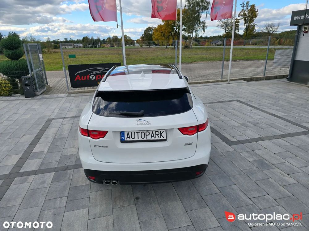 Jaguar F-Pace 2.0 i4D AWD Prestige - 11