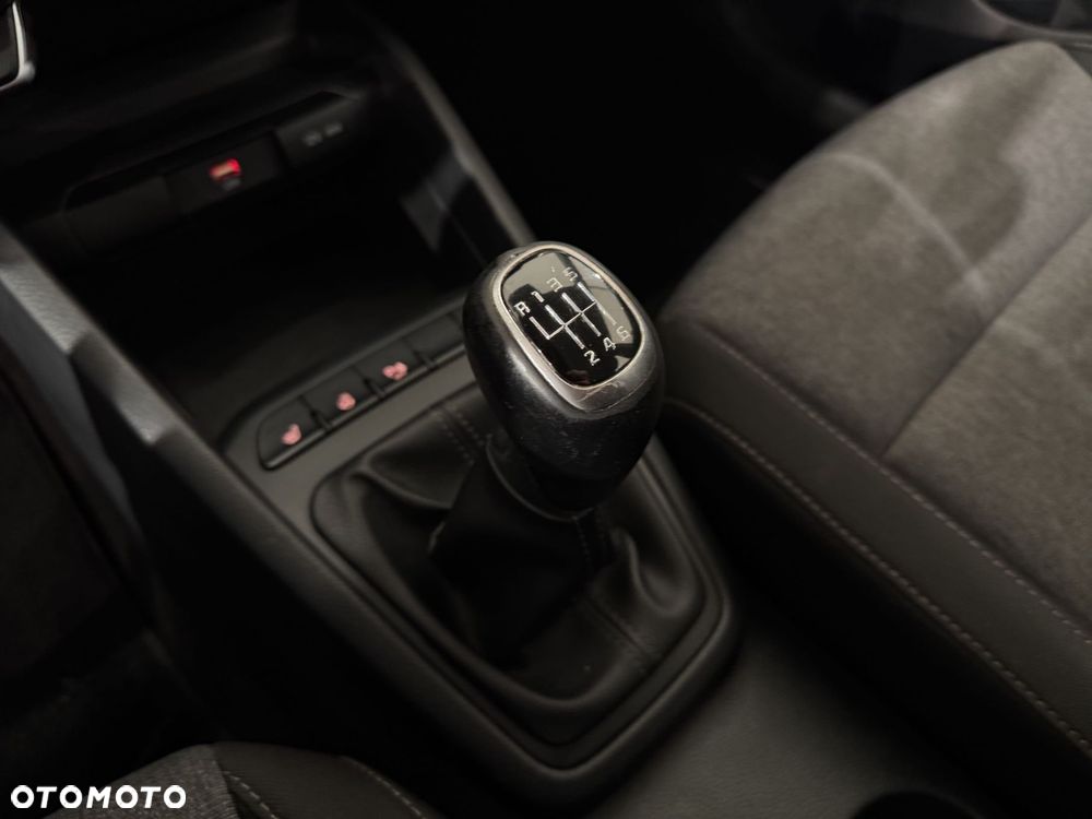 Kia Stonic - 26