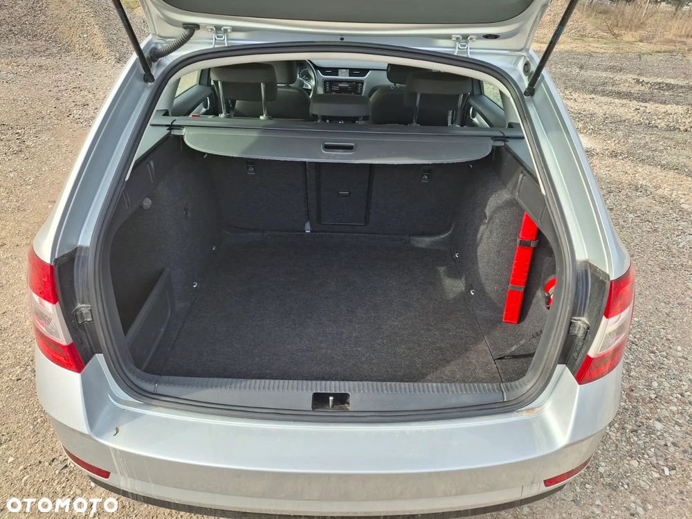 Skoda Octavia 1.6 TDI Ambition - 15