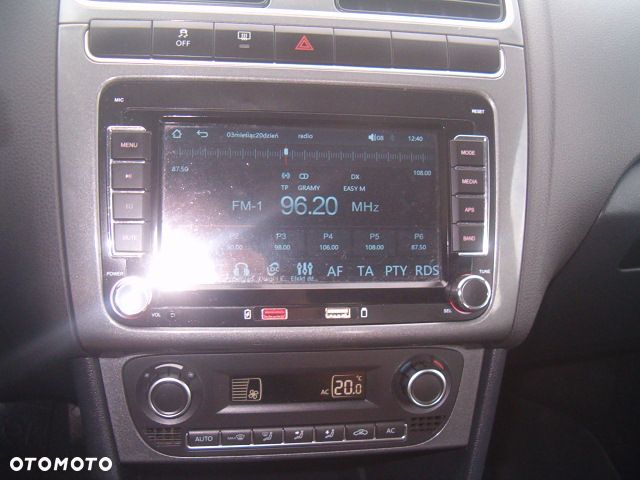 Volkswagen Polo - 12