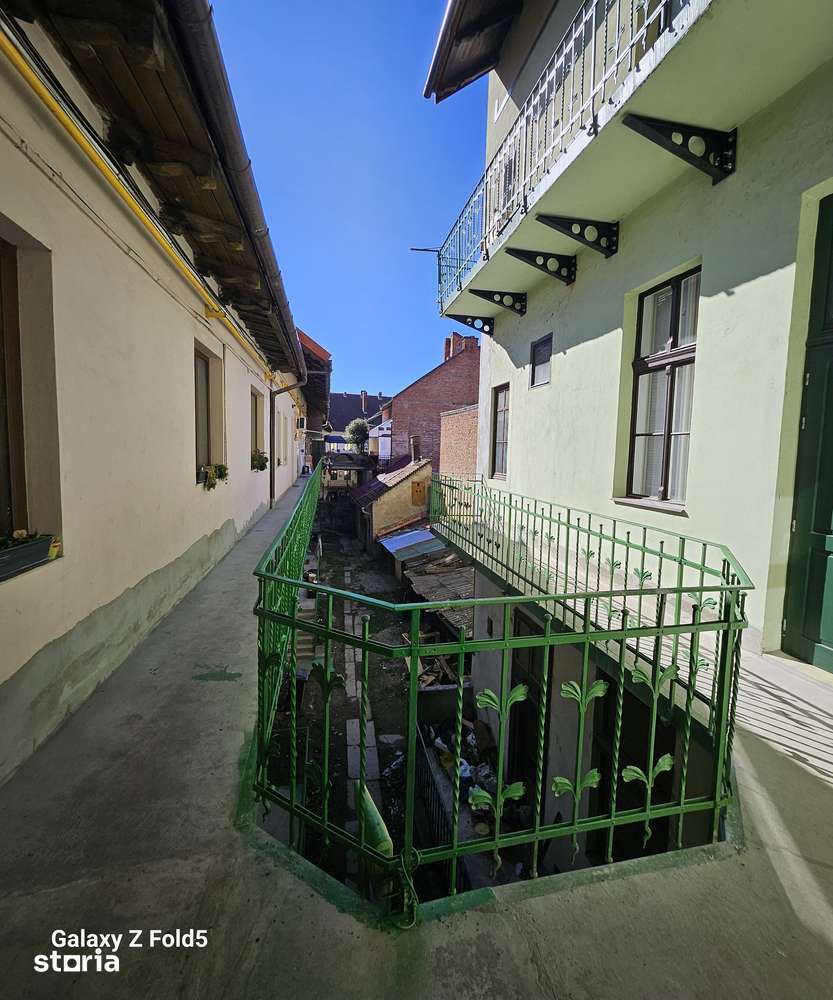 Apartament la casă de vânzare – Ultracentral, Piața Unirii, Oradea — fotografia 1