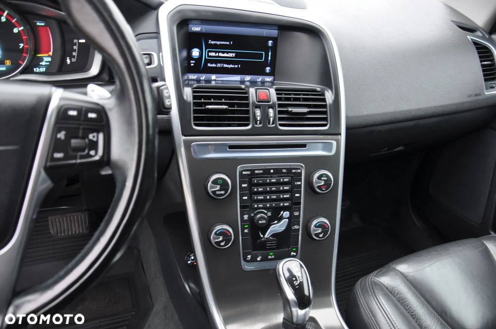 Volvo XC 60 T6 AWD Edition Pro - 6