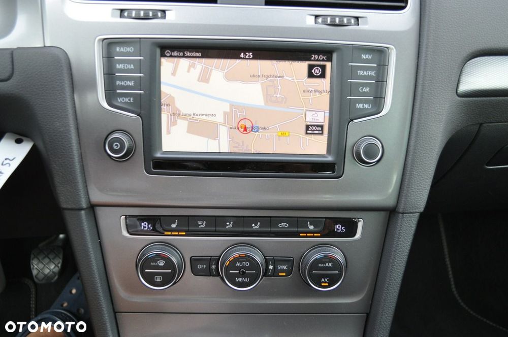 Volkswagen Golf 1.4 TSI BlueMotion Technology Lounge - 24