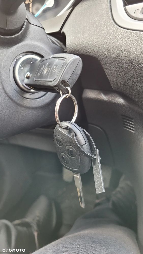 Ford Fiesta 1.25 Ambiente - 28