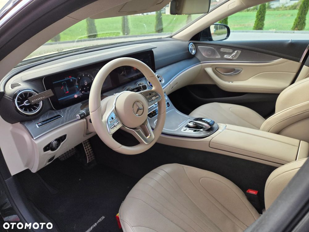 Mercedes-Benz CLS - 10