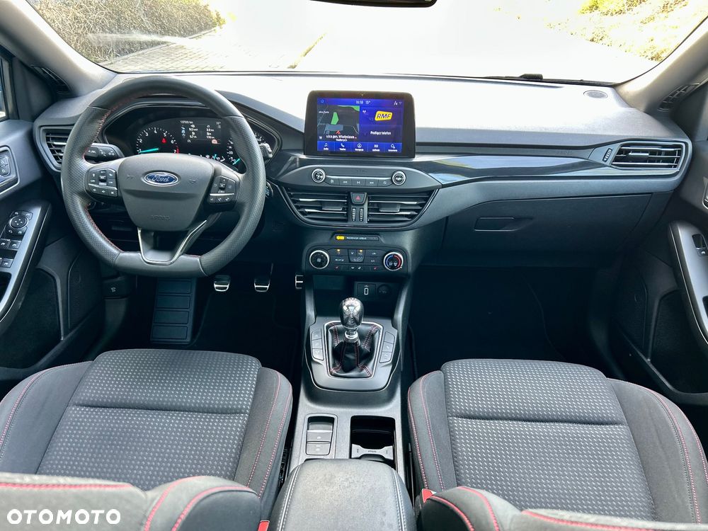 Ford Focus 1.5 EcoBoost STart-Stopp-System ST-LINE - 24