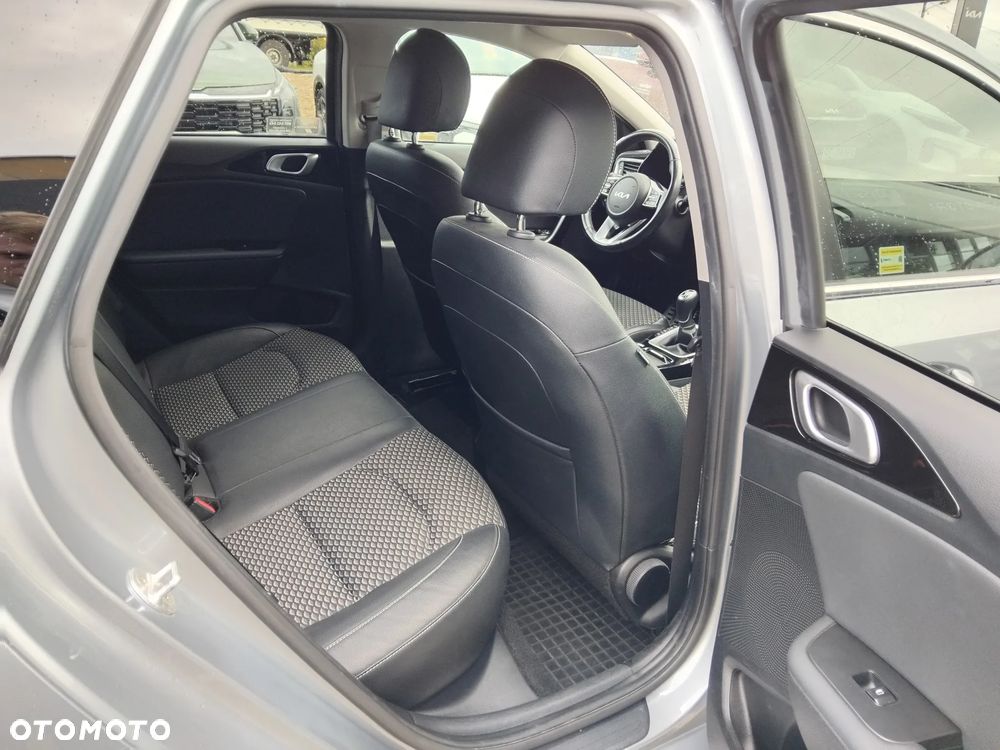 Kia Ceed 1.5 T-GDI Business Line Plus - 20