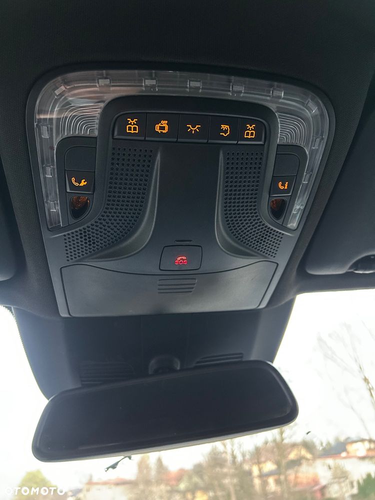 Mercedes-Benz Klasa V 300 d lang 4Matic 9G-TRONIC Avantgarde - 28