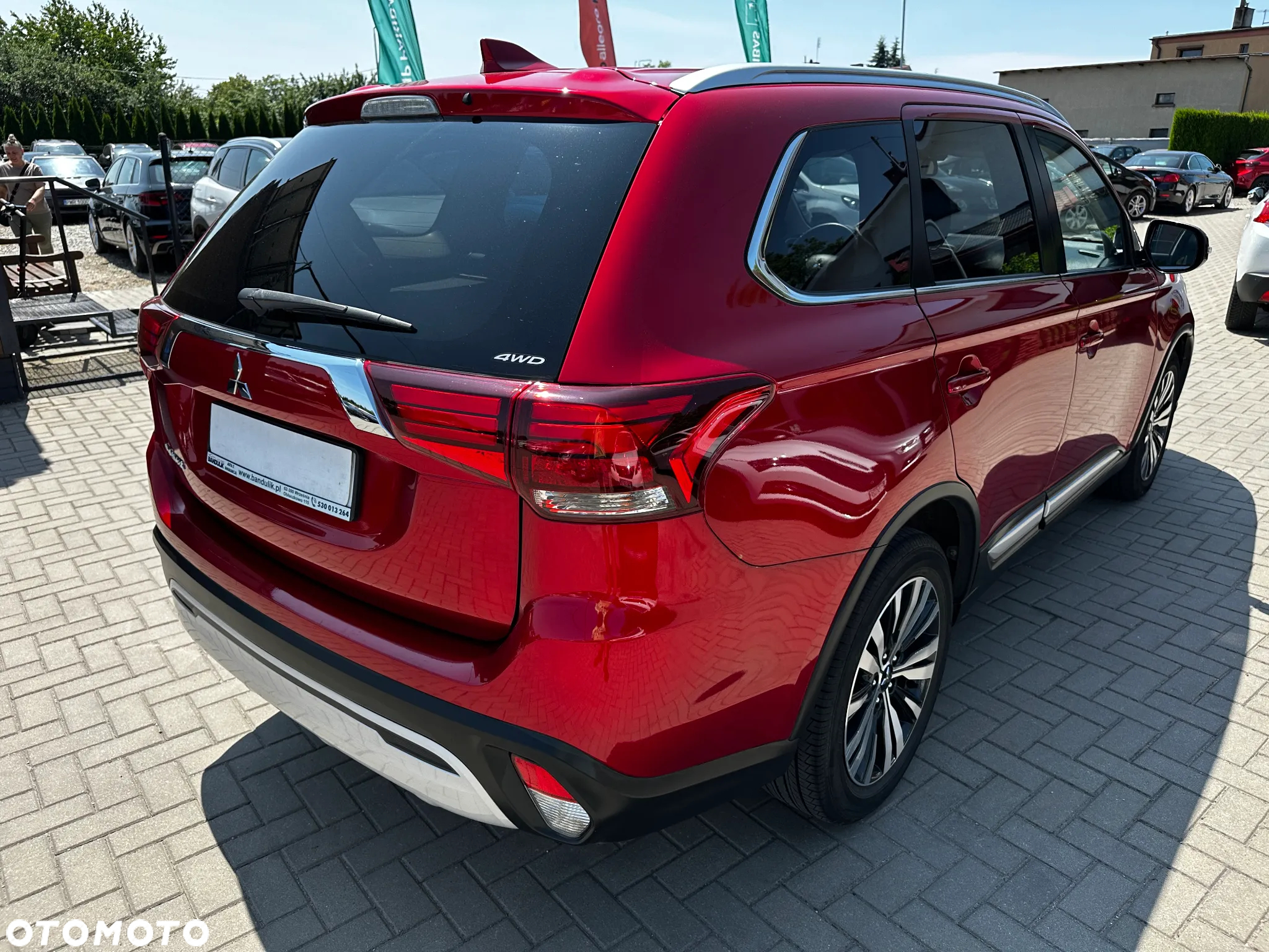 Mitsubishi Outlander - 3