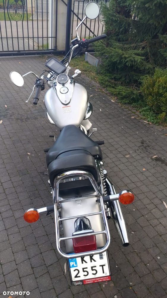 Suzuki Intruder - 6