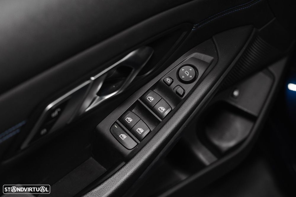 BMW 320 e Pack M Auto - 32