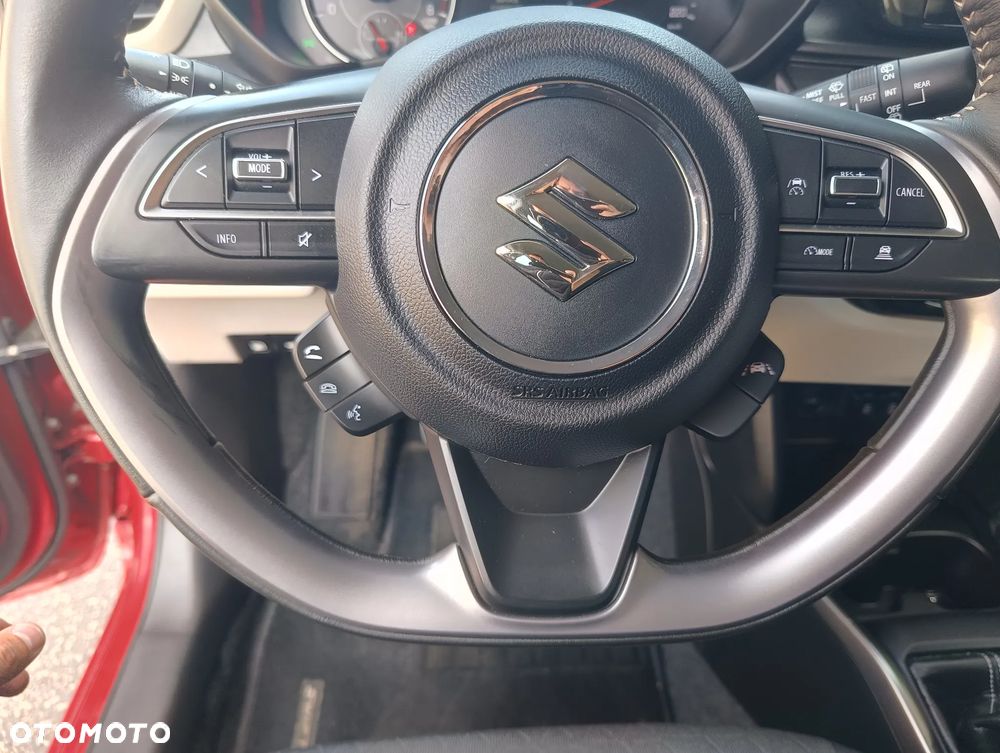 Suzuki Swift 1.2 Dualjet Hybrid Allgrip Comfort - 16