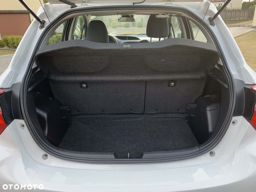 Toyota Yaris - 18