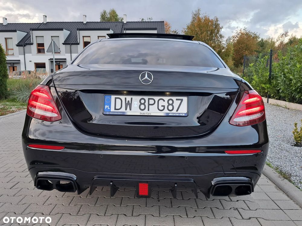 Mercedes-Benz Klasa E - 15