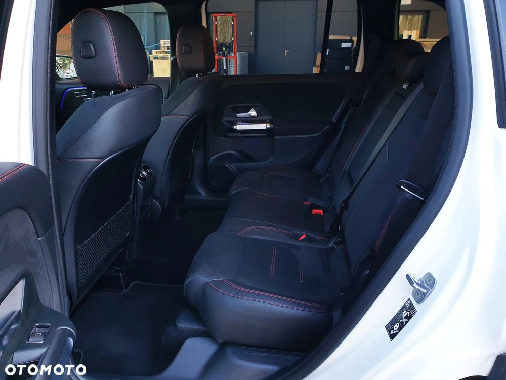 Mercedes-Benz GLB 200 d AMG Line 8G-DCT - 14