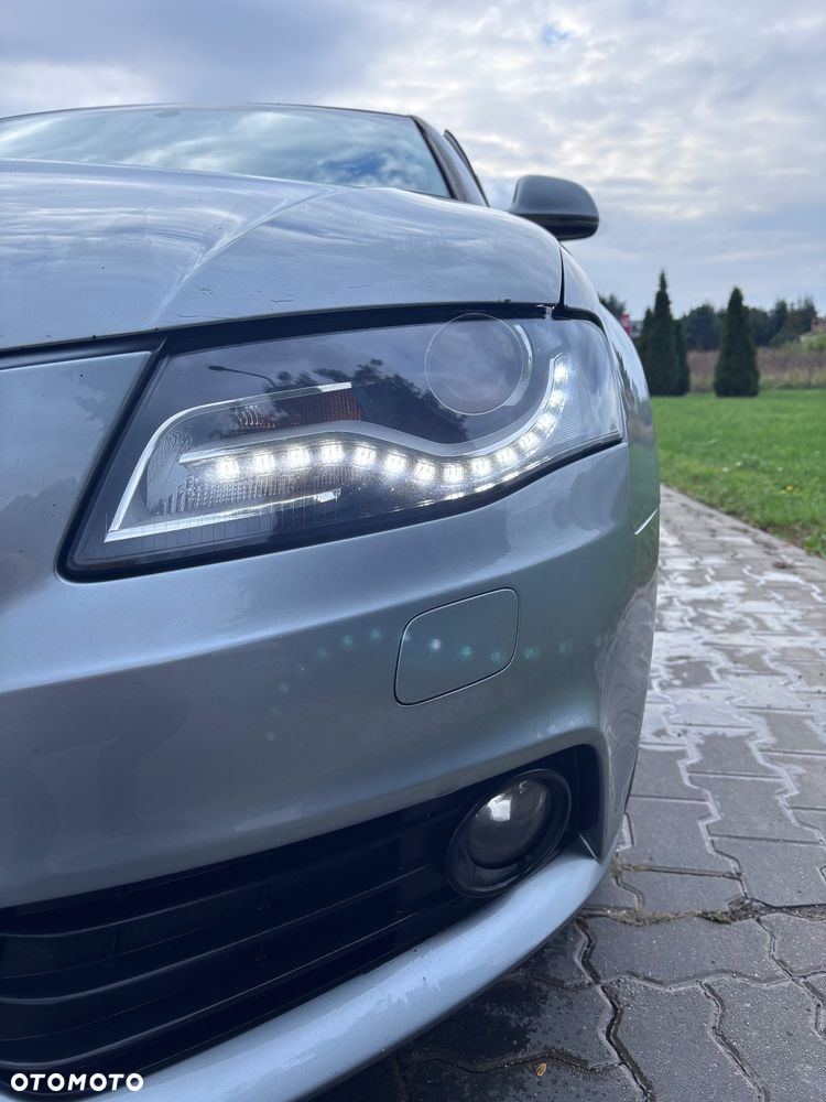 Audi A4 Avant 2.0 TDI - 9