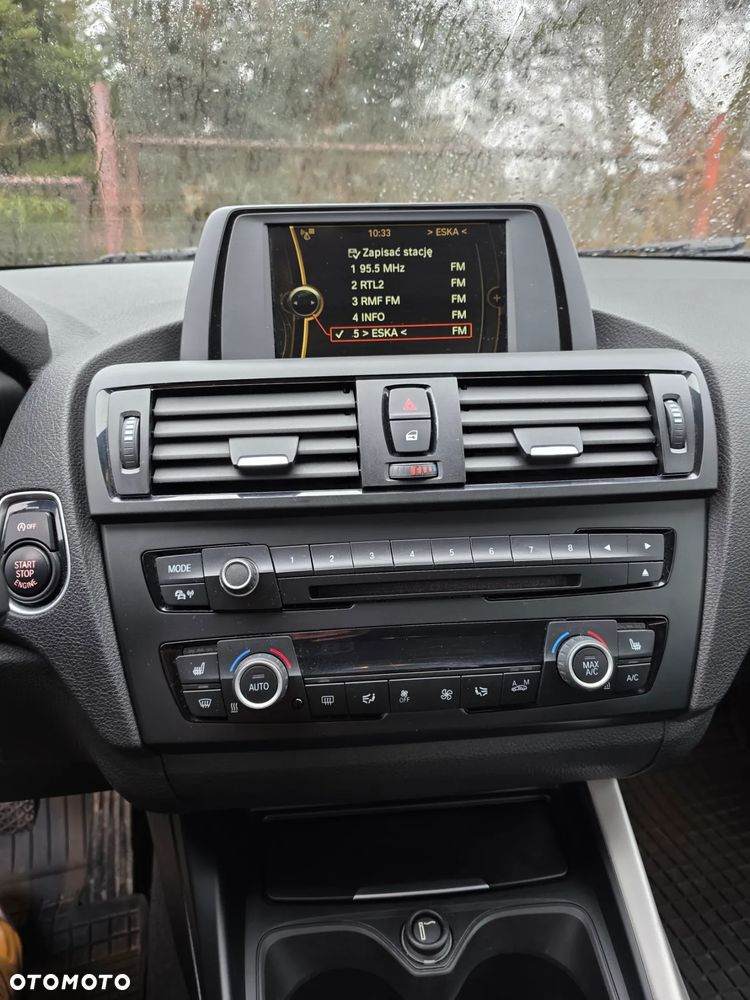 BMW Seria 1 114i - 14