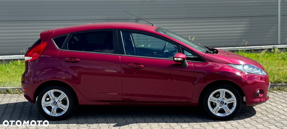 Ford Fiesta 1.25 Celebration - 10