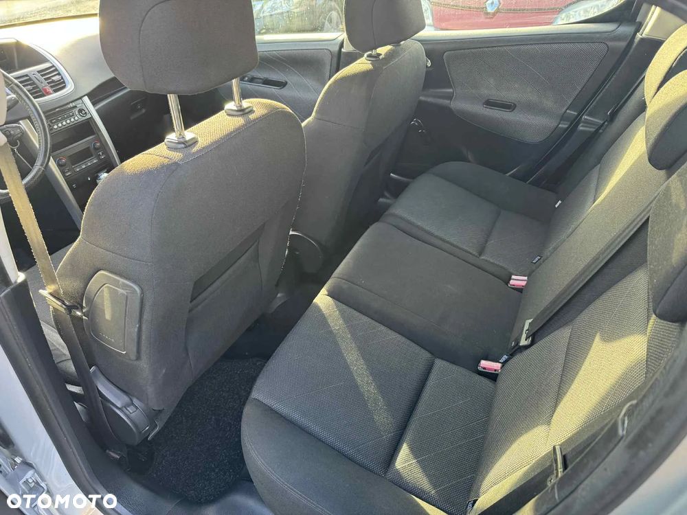Peugeot 207 1.4 16V Presence - 13