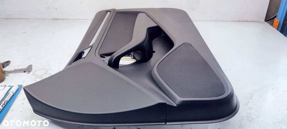 BOCZEK DRZWI P P AUDI A3 8V 8V3867106 MATERIAŁ *56 - 6