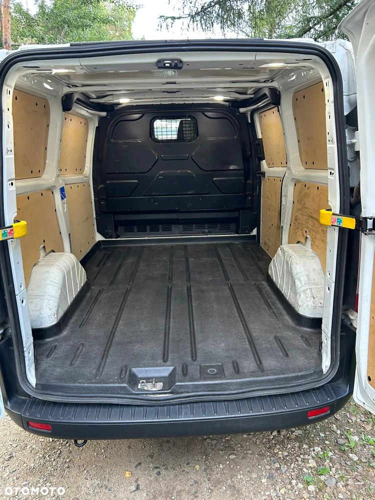 Ford Transit Custom - 19