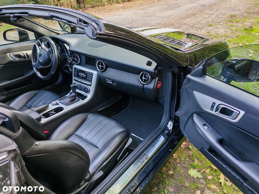 Mercedes-Benz SLK 200 (BlueEFFICIENCY) 7G-TRONIC - 32