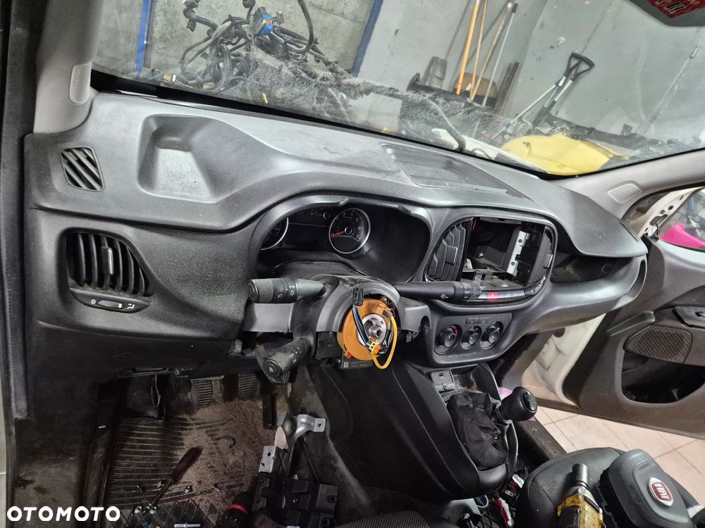 DESKA KOKPIT KONSOLA FIAT DOBLO II LIFT  15-22r. - 3