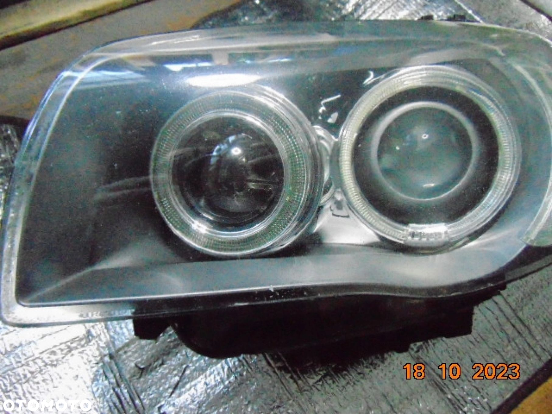 BMW E81 E82 E88 E87 LAMPA podwójny Bi XENON LIFT nie skrętn 7181289 EUROpa - 2