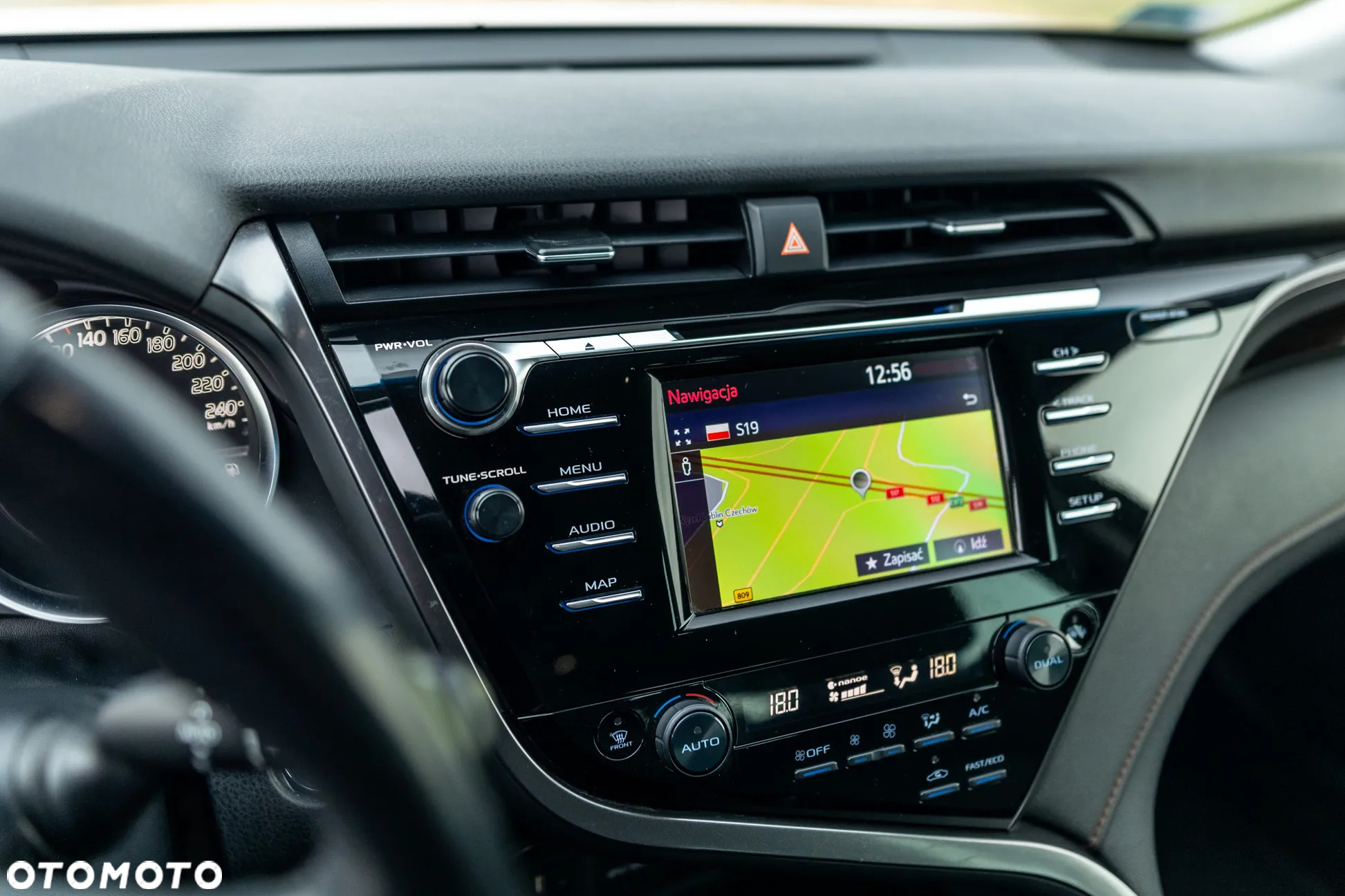 Toyota Camry 2.5 Hybrid Comfort CVT - 14