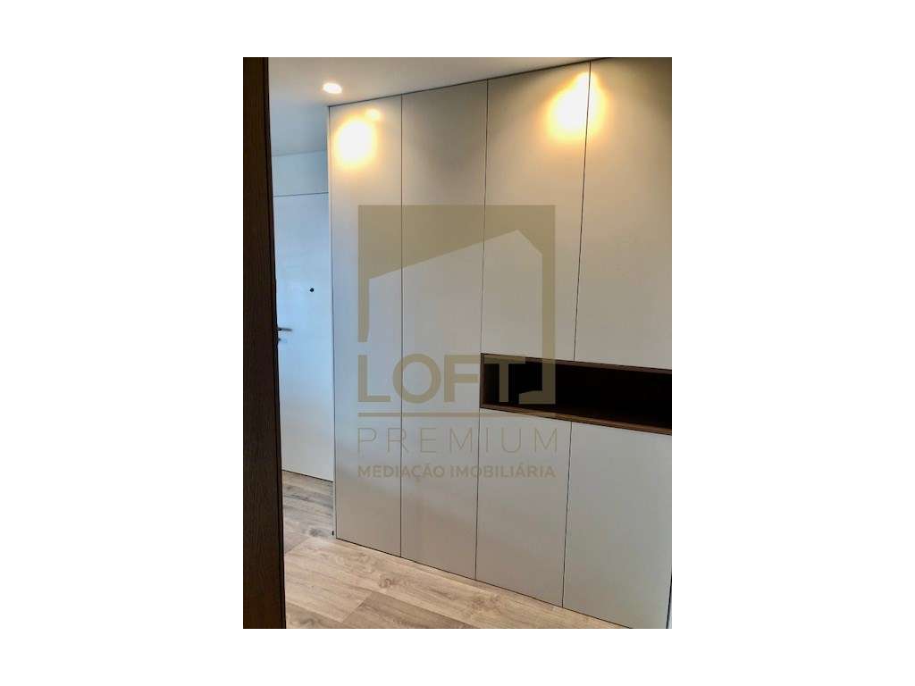 Apartamento T2 de Luxo c/ Vista Cidade e Parque em Guimarães - Grande imagem: 5/35