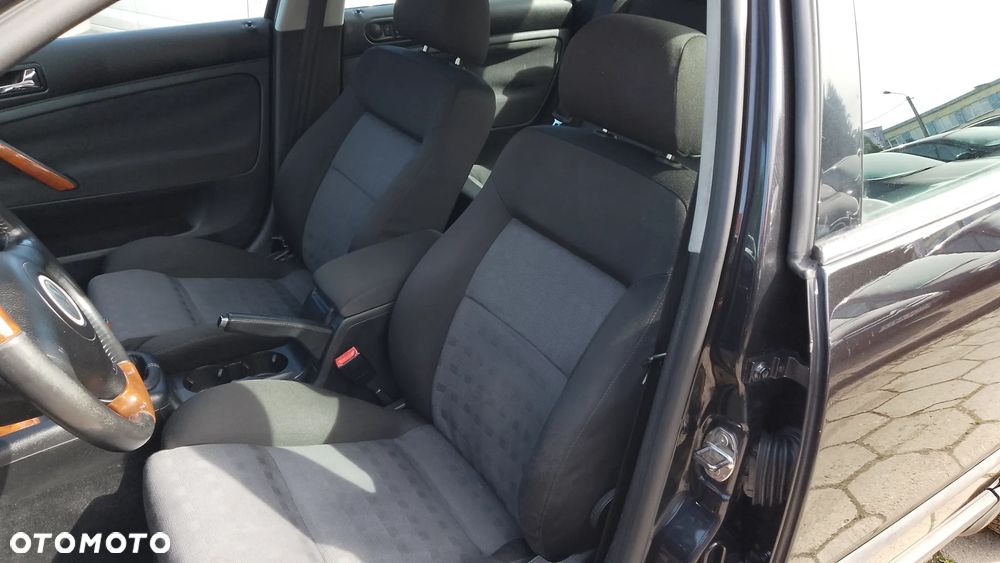 Volkswagen Passat 2.0 Exclusive - 20