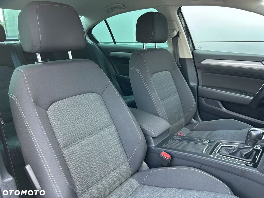 Volkswagen Passat 1.5 TSI EVO Business DSG - 19
