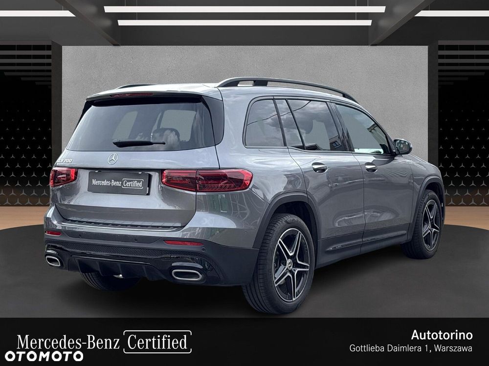 Mercedes-Benz GLB - 5