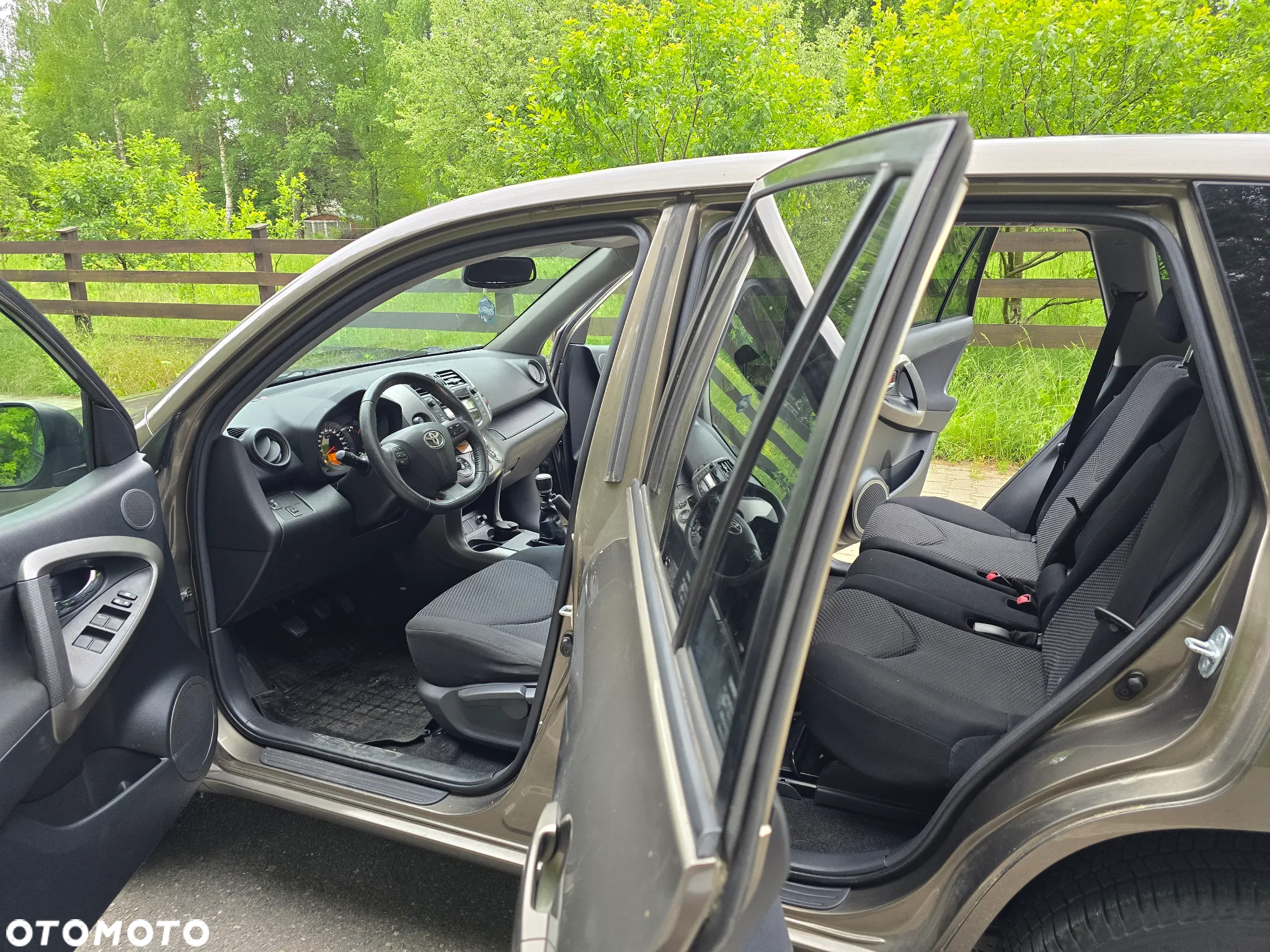 Toyota RAV4 2.2 D-4D 4x4 Comfort - 18