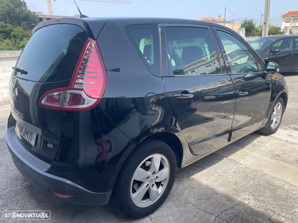 Renault Scénic 1.5 dCi Dynamique S - 3